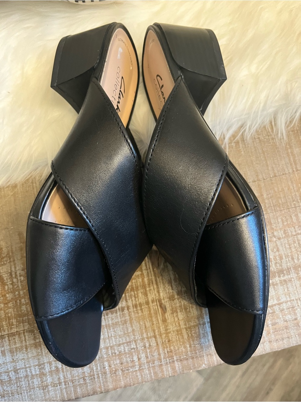 Clarks Black Crisscross Slide Mules - Picture 4 of 4